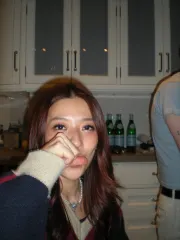 Joyce cut her finger