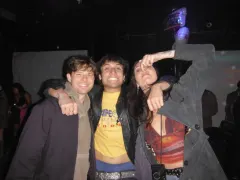 Throuple