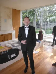 Dr. Max; Mr. Groom II