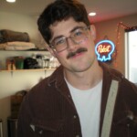 Adam lookin good